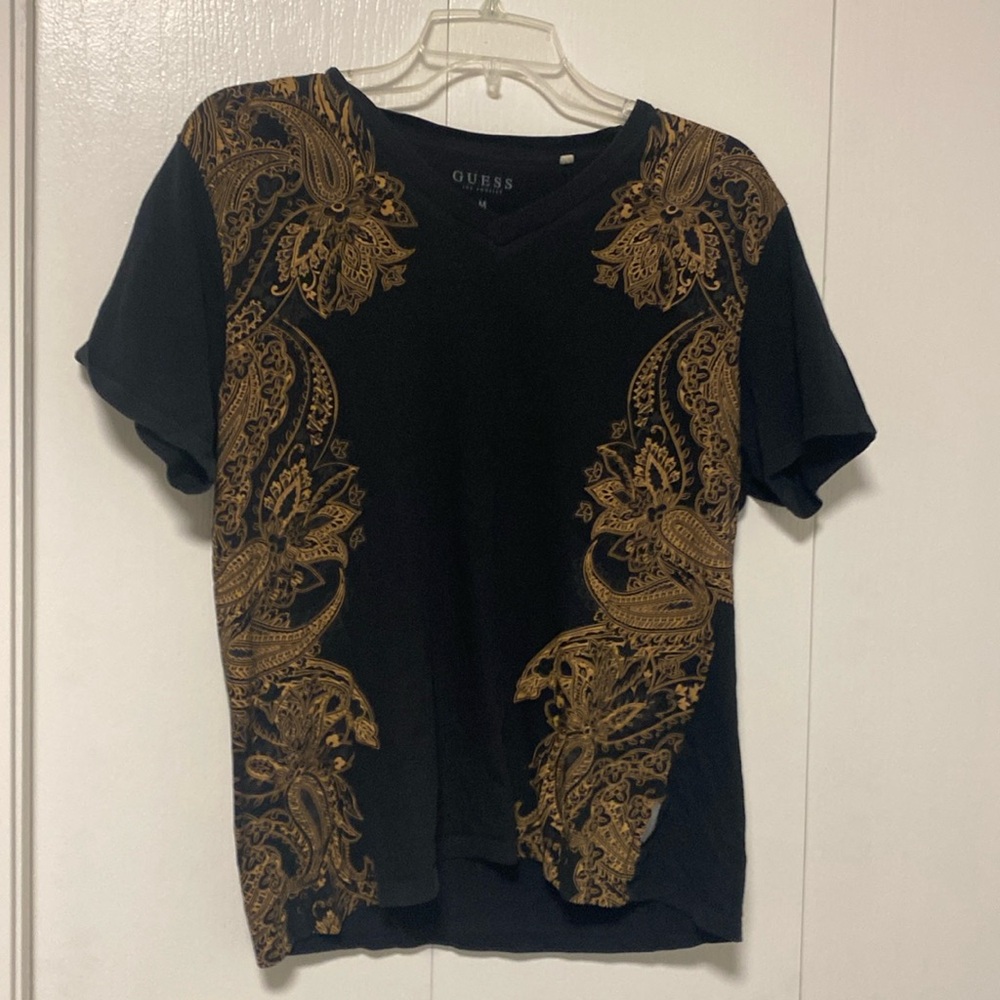 Guess t shirt